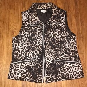 Leopard print vest